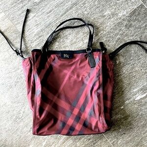 Burberry Buckleigh Shopper Tote